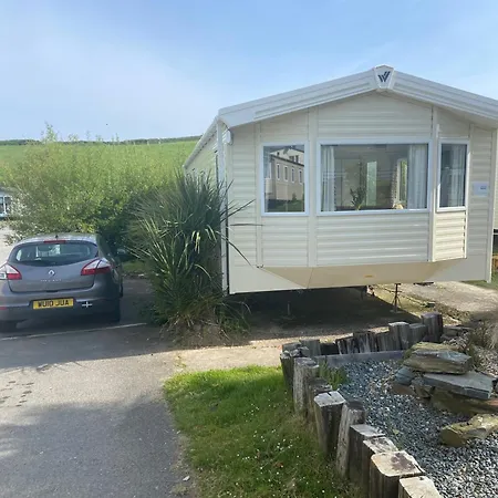 Newquay Bay - 3-bed Caravan - Sleeps 6 - Dogsok * Newquay (Cornwall)